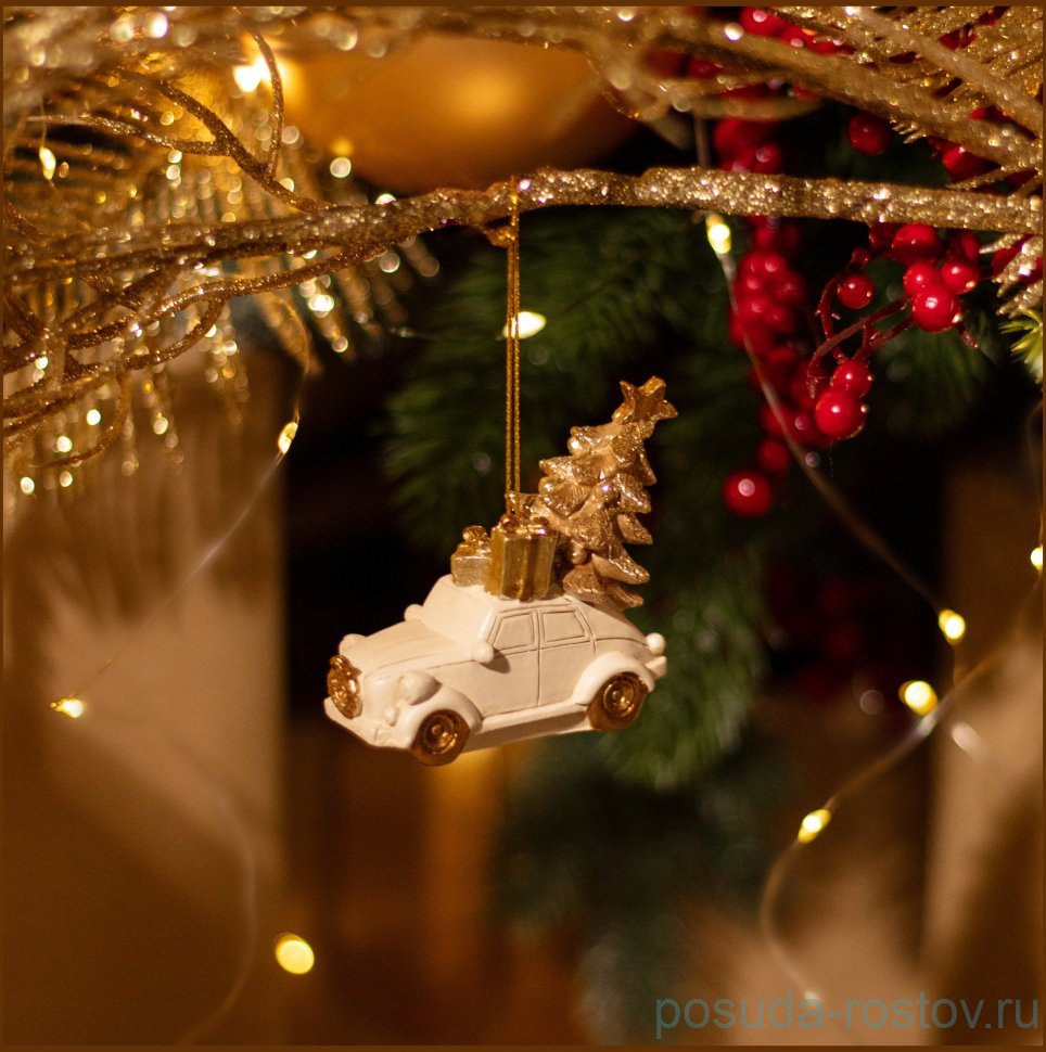 Статуэтка 7 х 3,5 х 6,5 см "Машина с ёлкой"  / 378897